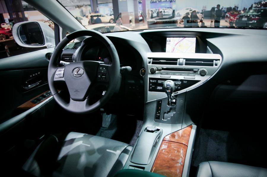  Lexus RX450h 2009 года  (фото 101 из 174)